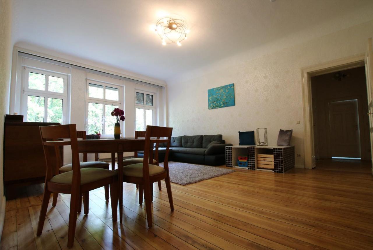 Familyandbike Villa Neupetershain Ruang foto