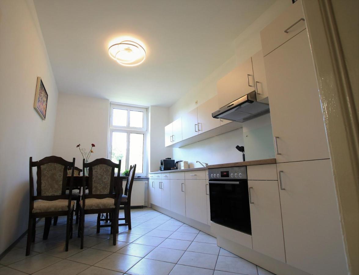 Familyandbike Villa Neupetershain Ruang foto
