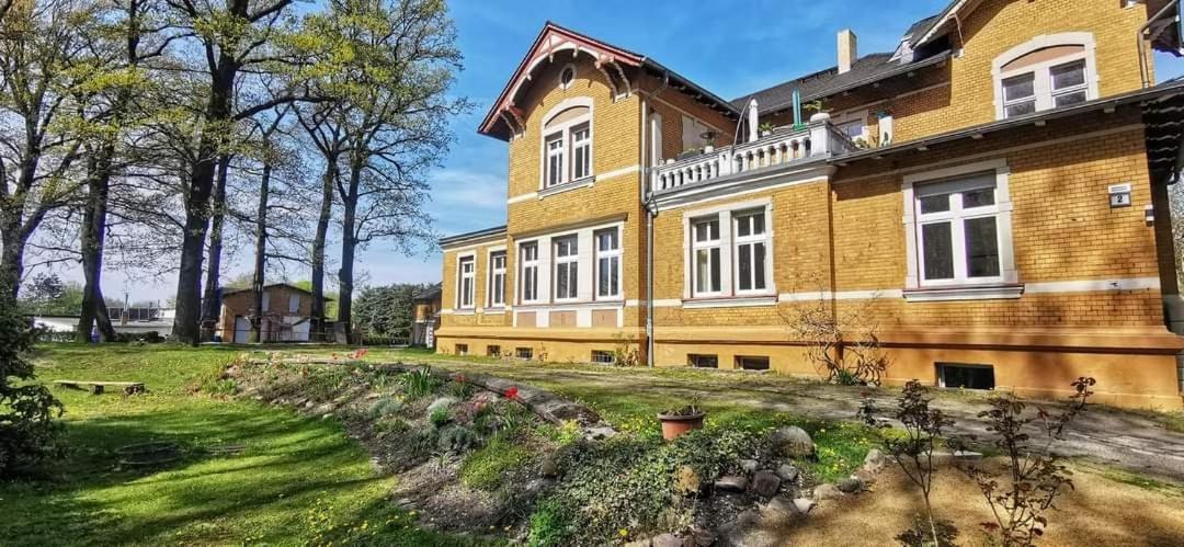 Familyandbike Villa Neupetershain Bagian luar foto