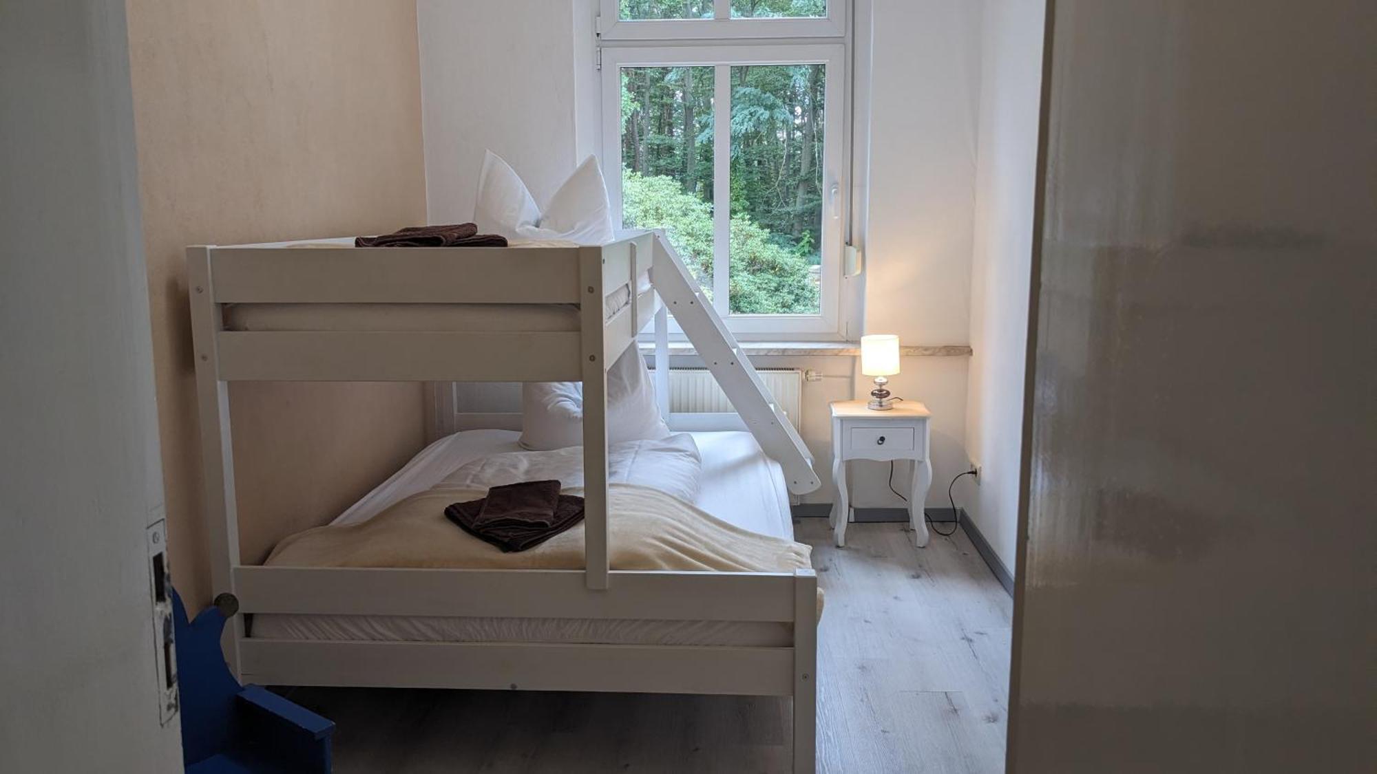 Familyandbike Villa Neupetershain Ruang foto